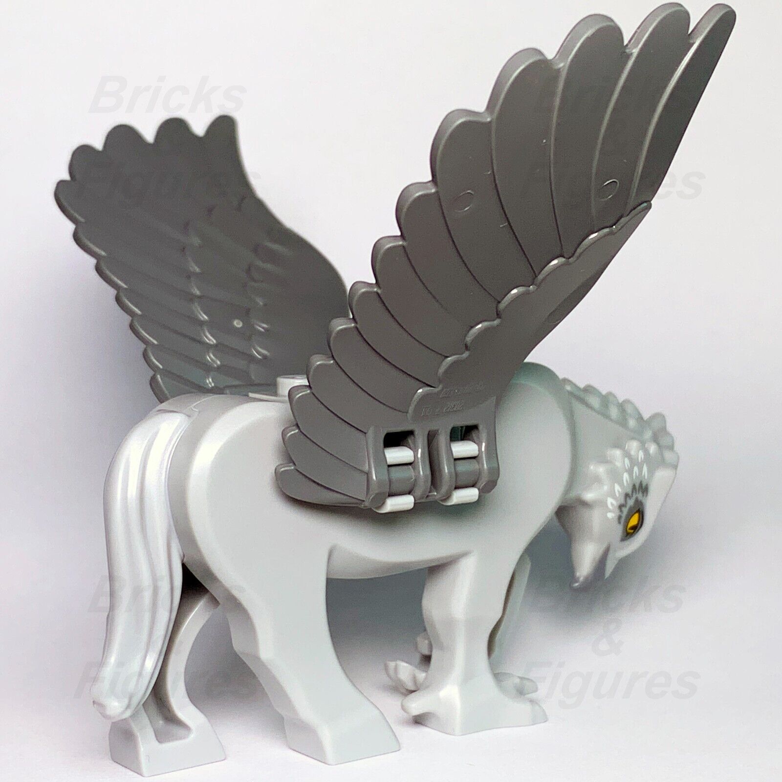 LEGO Harry Potter Hippogriff Buckbeak Minifigure Hagrid's Magical Beast 75947 2